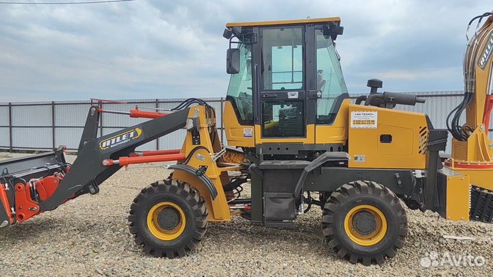 Экскаватор-погрузчик CASE 695SM, 2023