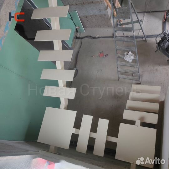 Каркас лестницы зигзаг