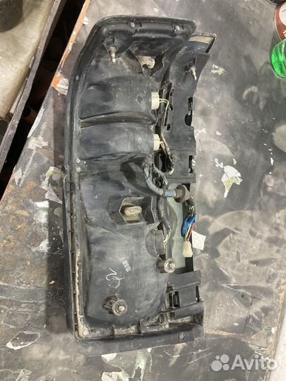 Левый задний фонарь на toyota tercel