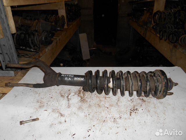 Стойка правая Honda Accord 5 Хонда Аккорд 5