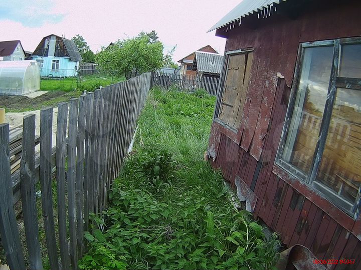 Дача 12 м² на участке 4 сот.