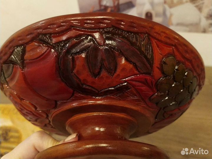 Деревянное блюдо на ножке из Доминиканы