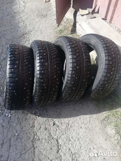 Continental ContiWinterViking 2 205/60 R16 96T