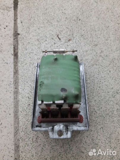 Реостат отопителя Volkswagen passat b5