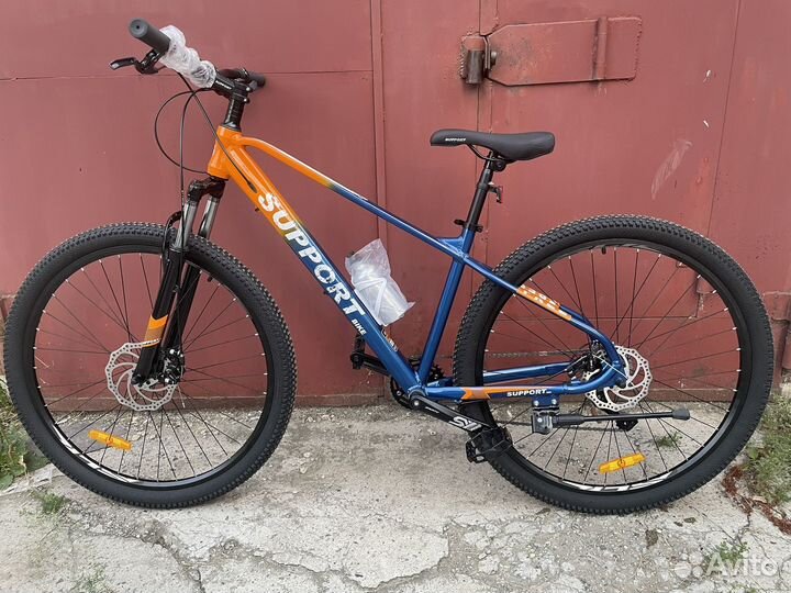 Велосипед на колесах 29 на 2,35 дюймов