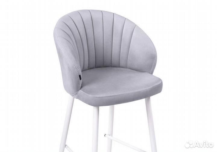 Стул полубарный