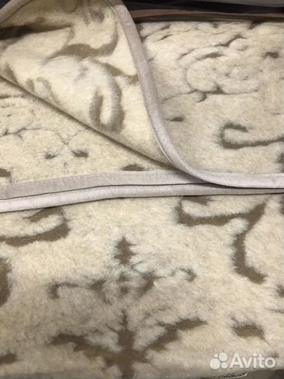 Плед шерстяной