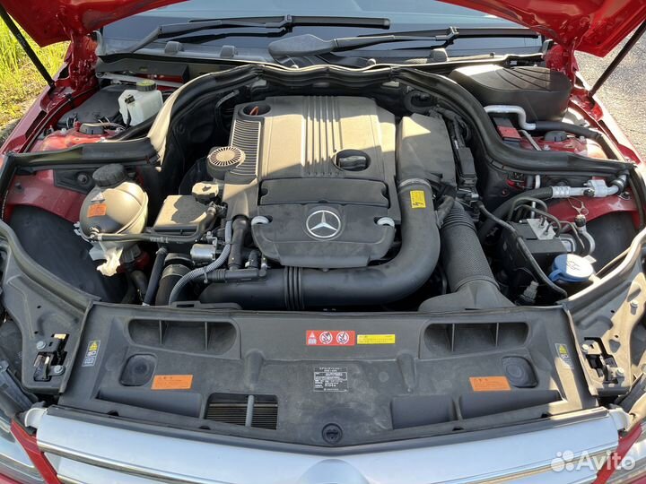 Mercedes W204 Рестайл красный в разбор