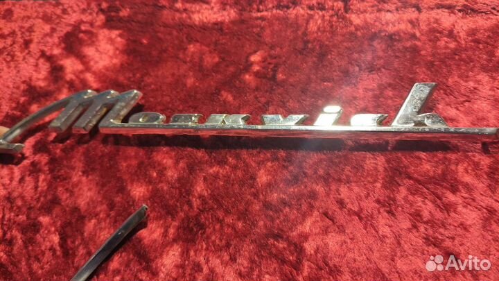 Эмблема на Москвич