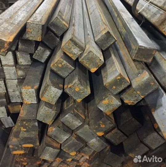 Квадрат стальной