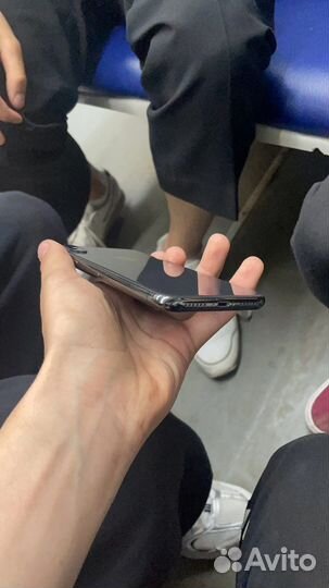 Телефон iPhone 10