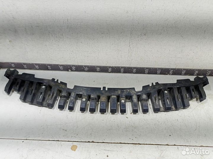 Кронштейн переднего бампера