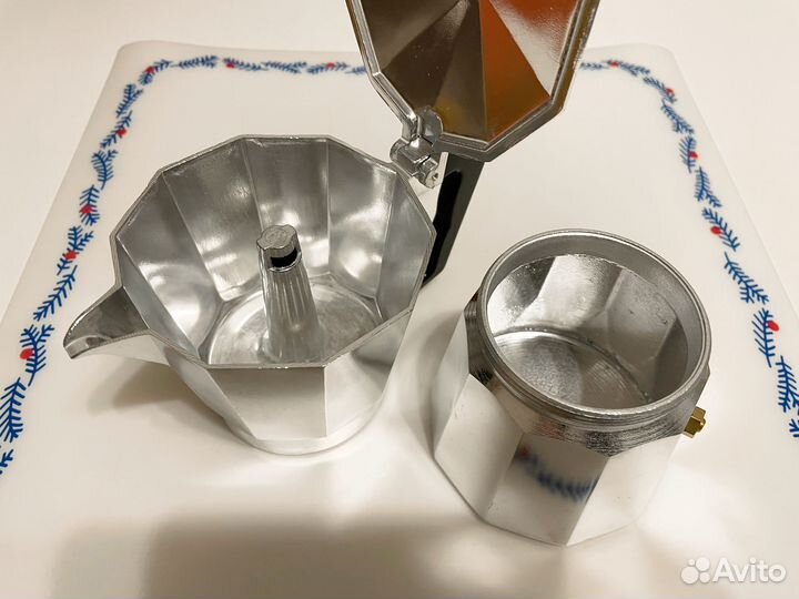 Гейзерная кофеварка