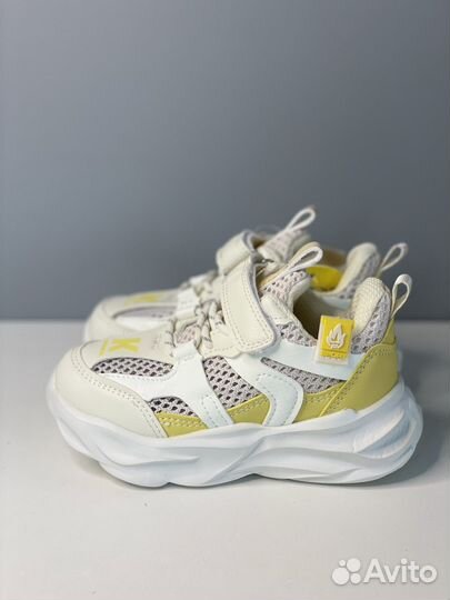 Кроссовки детские