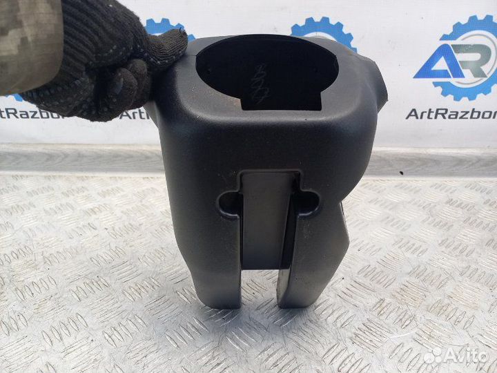 Кожух рулевой колонки Mitsubishi L200 KB 2.5 4D56