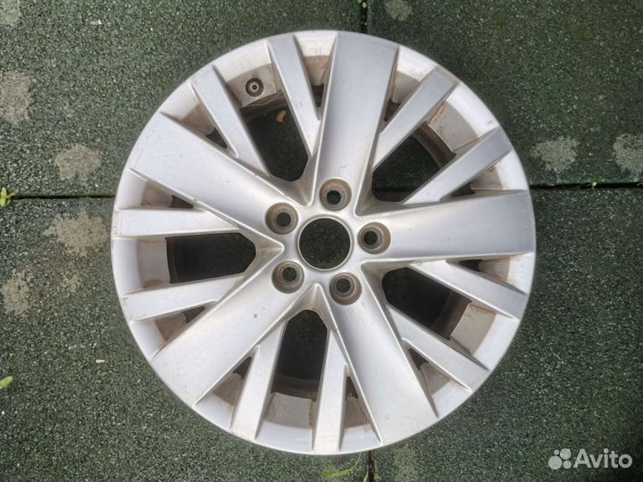 Диски R 15 Volkswagen Polo. 6R0601025AK