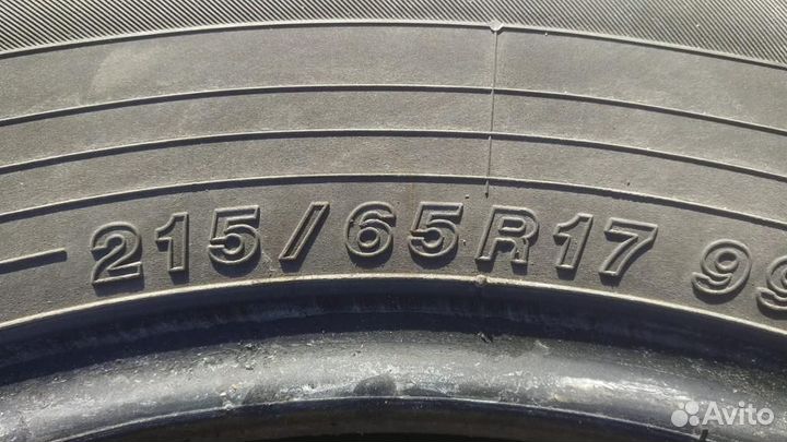 Yokohama BluEarth AE50 215/65 R17