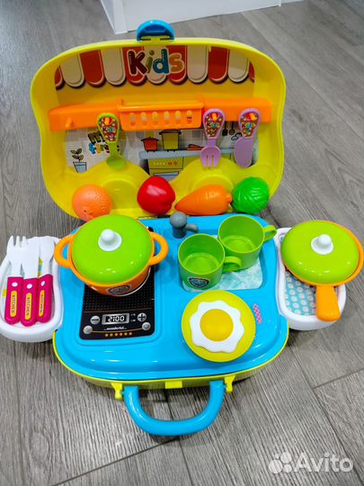 Набор детской посудки в чемоданчике