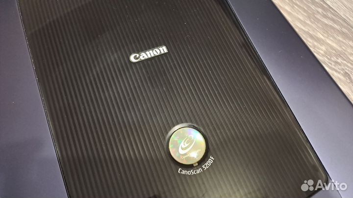 Сканер CanoScan 3200f