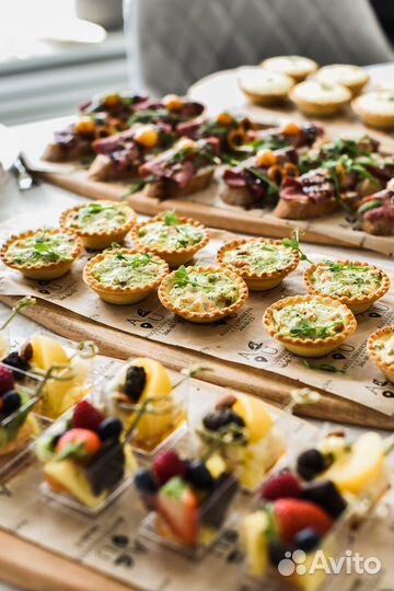 Закуски, нарезки, канапе