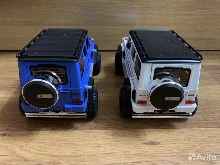 Машинка Мерс Гелик с выхлопом