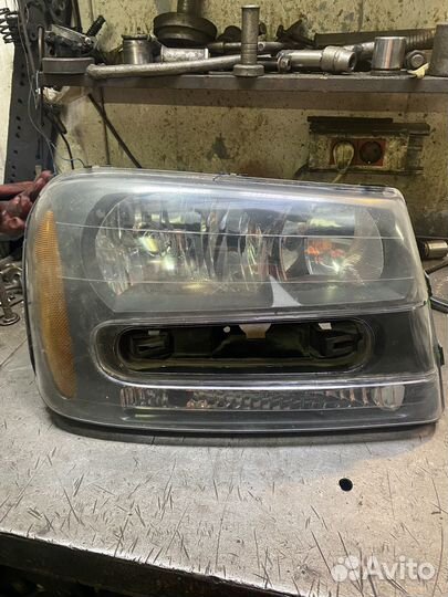 Фара правая передняя chevrolet trailblazer