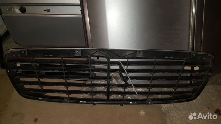 Решетка радиатора w211