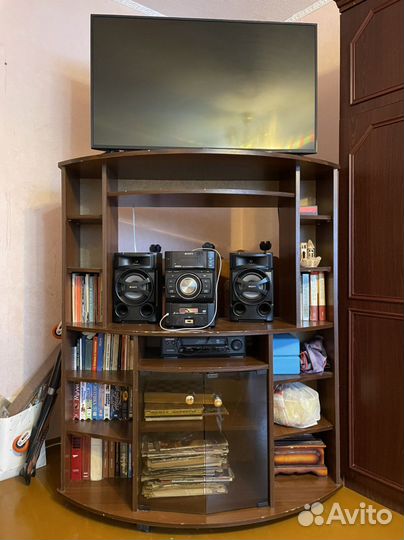 Стенка под телевизор