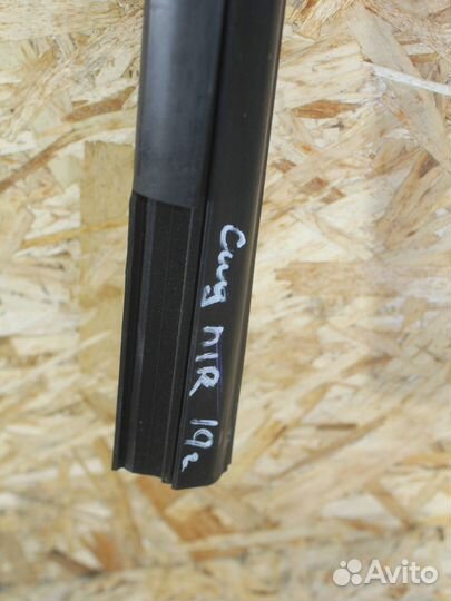 Уплотнитель стекла двери передний Kia Ceed 3