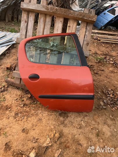 Дверь задняя правая peugeot 206