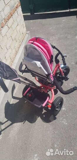 Детский велосипед с ручкой