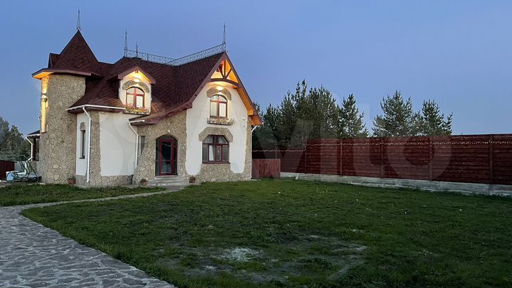 Коттедж 157,9 м² на участке 14 сот.