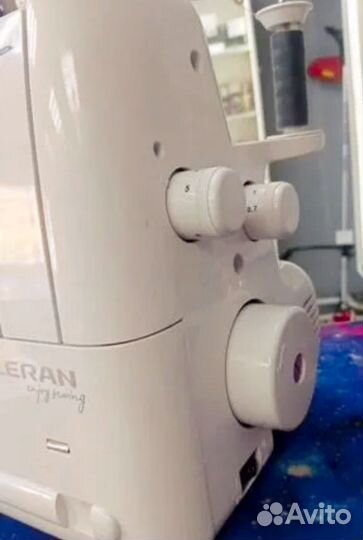 Швейная машина оверлок Leran OM 328