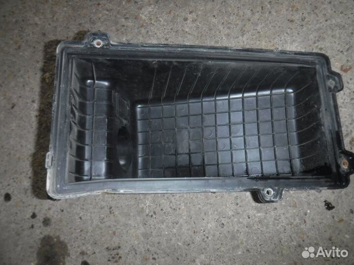 Крышка воздушного фильтра Kia Spectra S6 2006