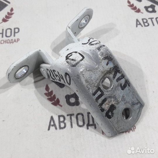 Петля двери верхняя передняя левая Hyundai Solaris