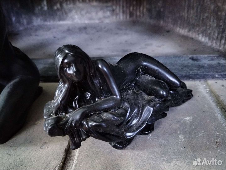 Коллекция чугун девушки