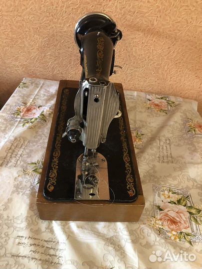 Швейная машина бу