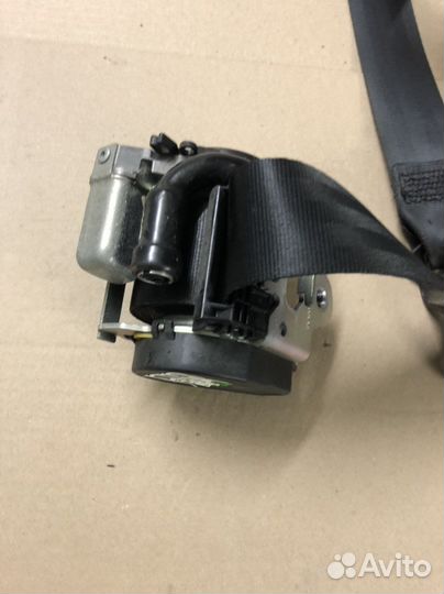 Ремень безопасности правый Skoda Rapid