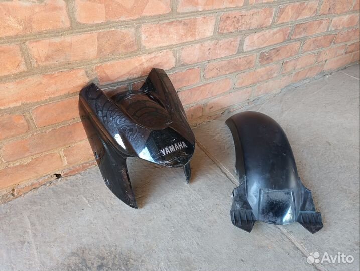 Крыло передПереднее крыло на Yamaha T-Max 530 (3)