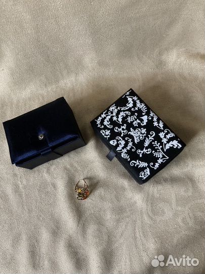 Шкатулки для украшений