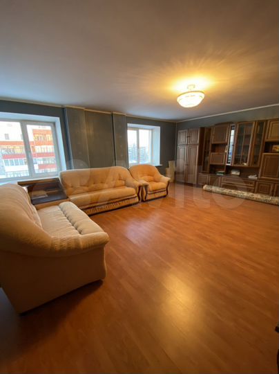 3-к. квартира, 115 м², 5/10 эт.