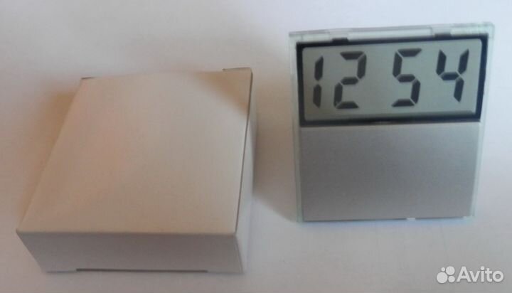 Часы походные