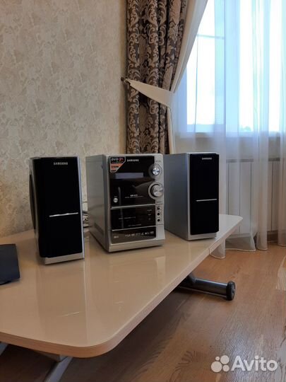 Музыкальный центр samsung