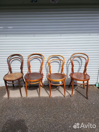 Комплект из четырёх стульев Братья Тонетъ