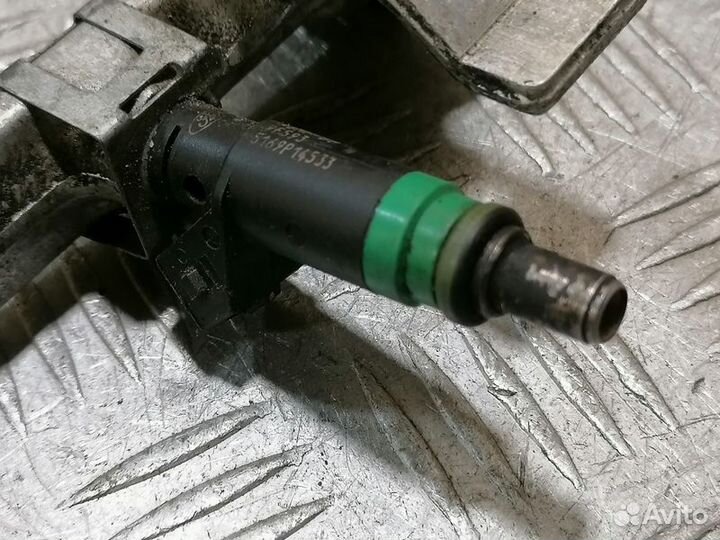Форсунка двигателя Ford Focus 2005-2008