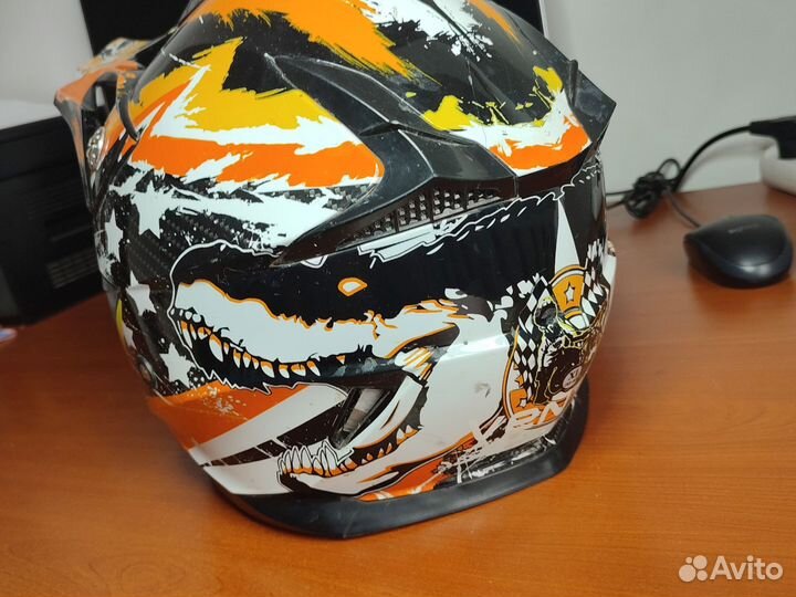 Кроссовый шлем vento