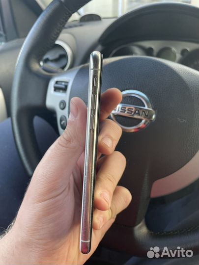 iPhone X, 64 ГБ
