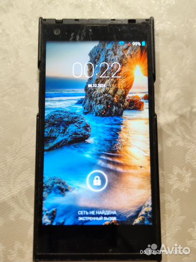 ThL T100S, 2/32 ГБ