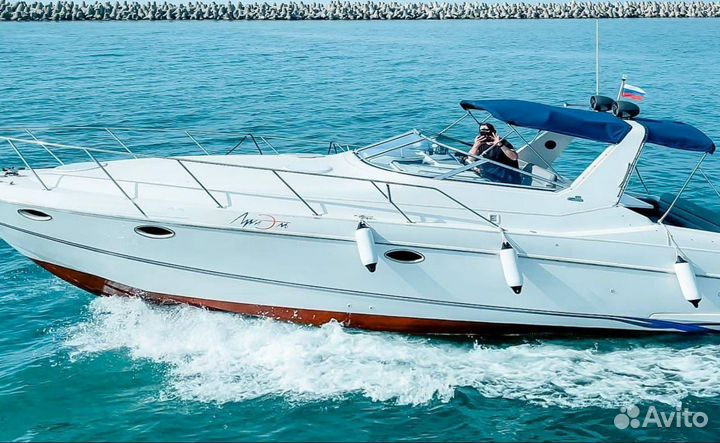 2 Часовая обзорная прогулка на моторной яхте