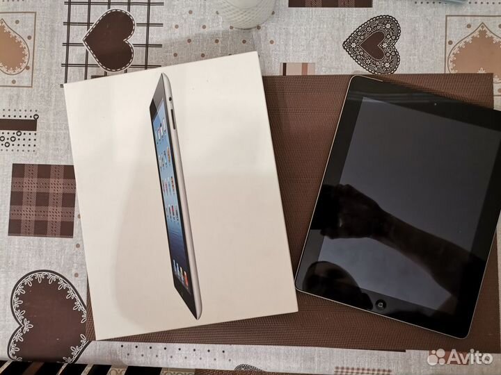Продаю iPad (3 поколение) 16 гб Wi-Fi + 4g